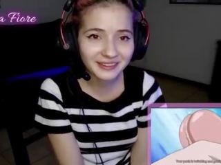 18yo youtuber consigue apasionada observando hentai durante la corriente y masturba - emma fiore