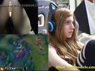 Gamergirl vaidina league apie legendos