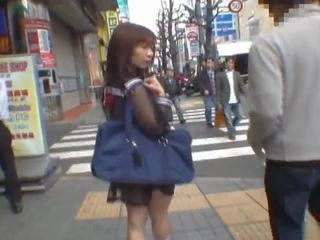 Mikan 驚くべき アジアの 女子生徒 楽しみます 公共
