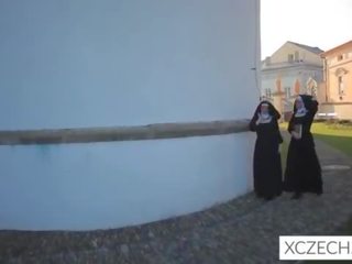 ביזאר פורנו עם catholic נזירות! עם מפלצת!