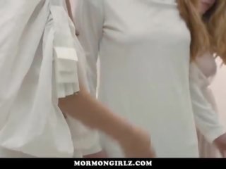 Mormongirlz- två flickor öppen upp rödhåriga fittor