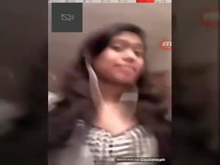 Indisk tonårs högskolan flicka på video- samtal - wowmoyback
